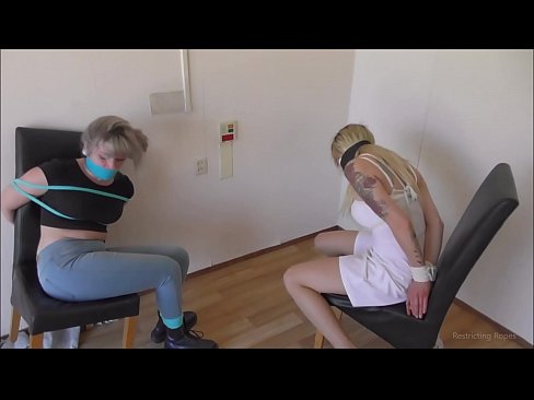 ❤️ Verslaaf / vasgebind en gesnoer / meisie in nood ️ Seksvideo op af.onlyhdporn.ru ❤