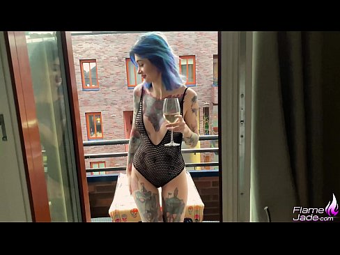 ❤️ Geweldige meisie suig met 'n gulp en fokken passievol onder die oop lug ️ Seksvideo op af.onlyhdporn.ru ❤